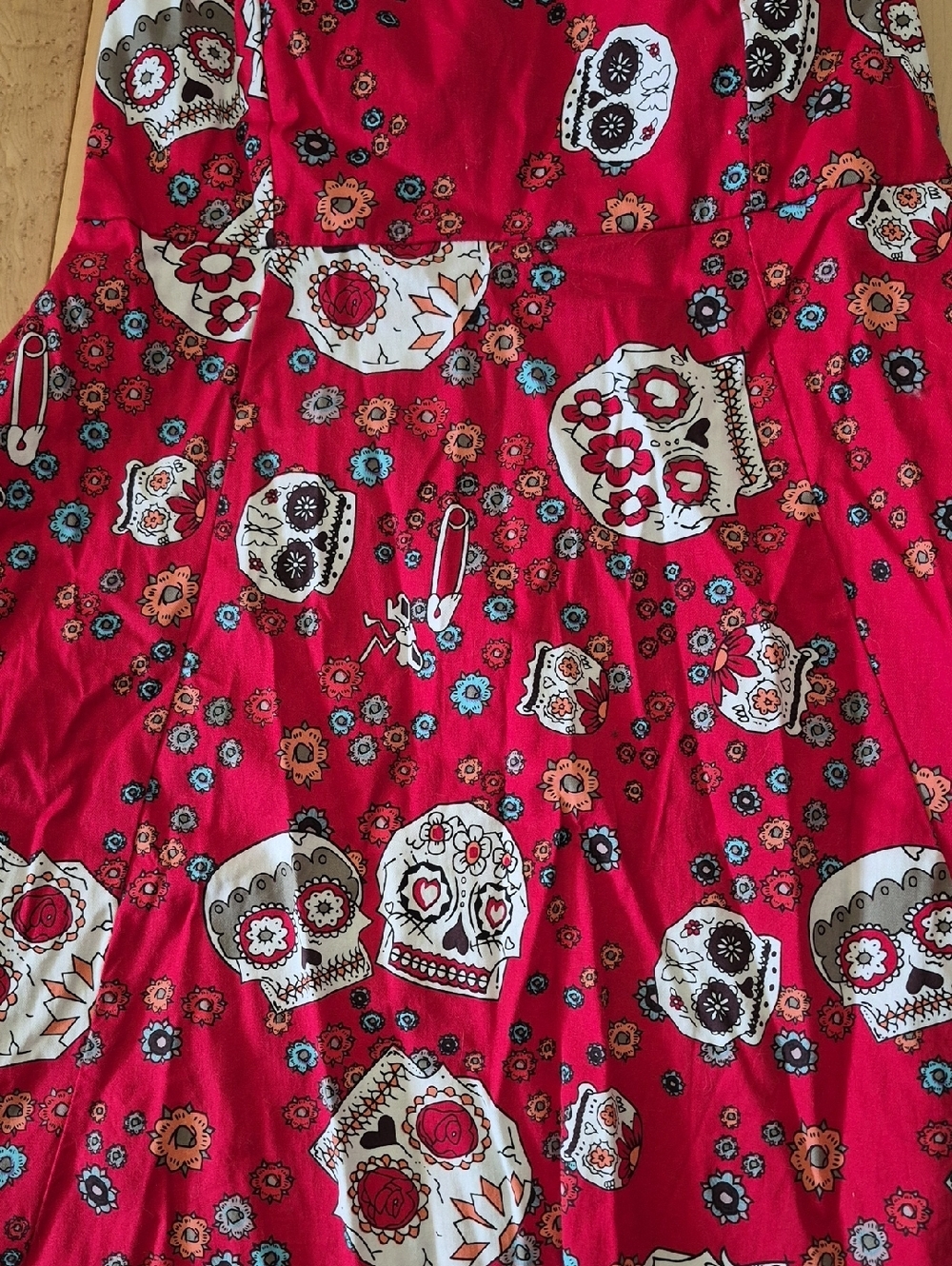 Oten Women's Size XL Red Dress With Skulls - Picture 2 of 6